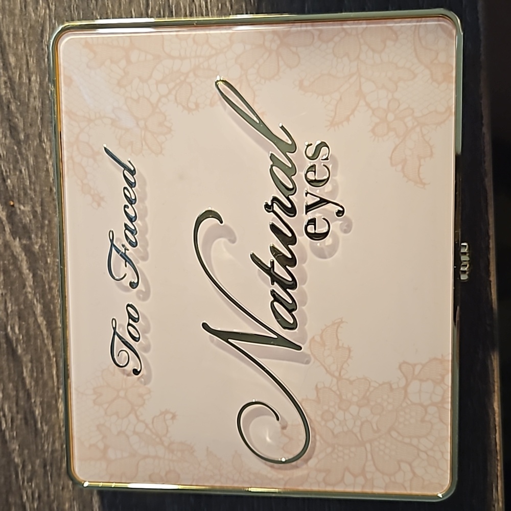 Too Faced Natural Eyes palette
